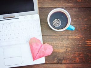 6 red flags to look out for when dating online